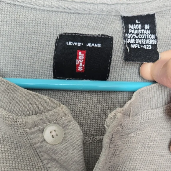 Levi's Gray Short Sleeve Shirt - Picture 2 of 6